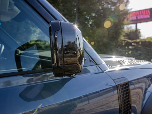 Used 2023 Land Rover Defender 110 S image 30