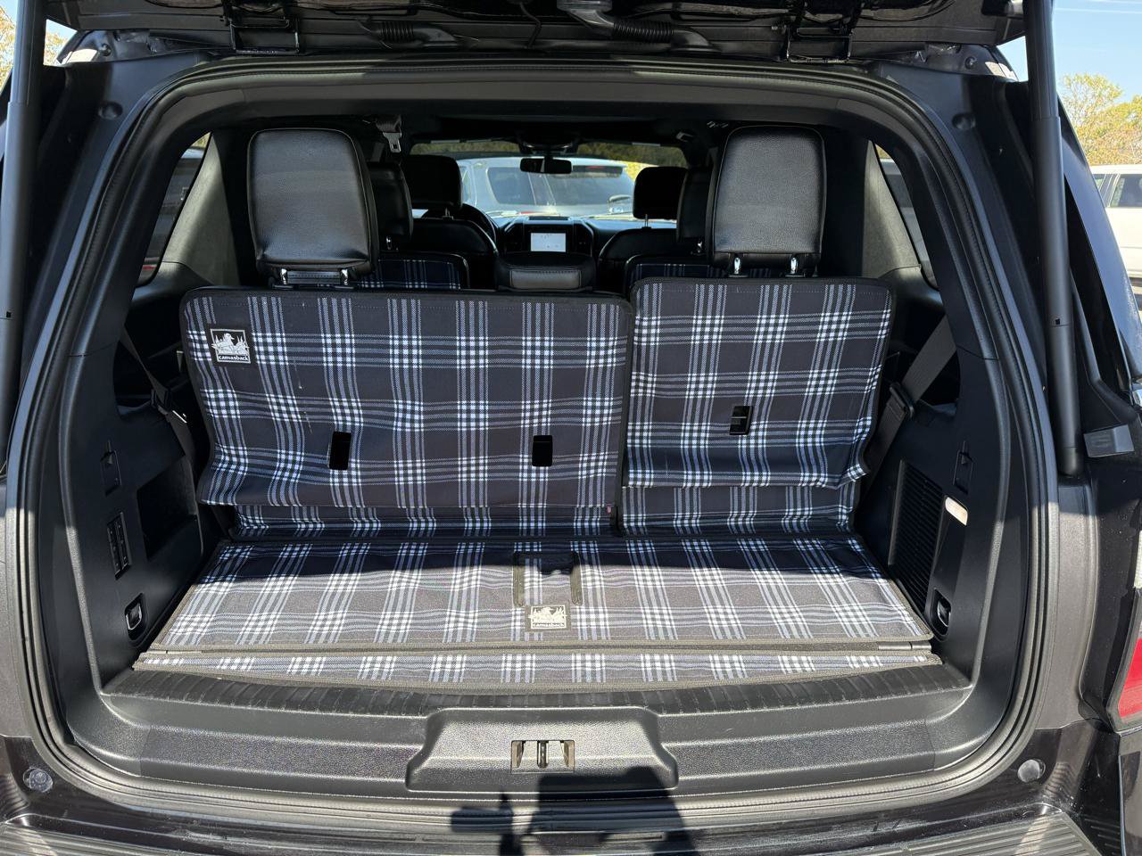 Used 2021 Ford Expedition Limited AWD/4WD image 18