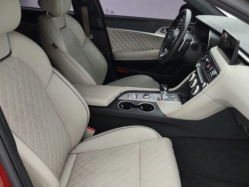 Used 2022 Genesis G70 3.3T RWD image 25