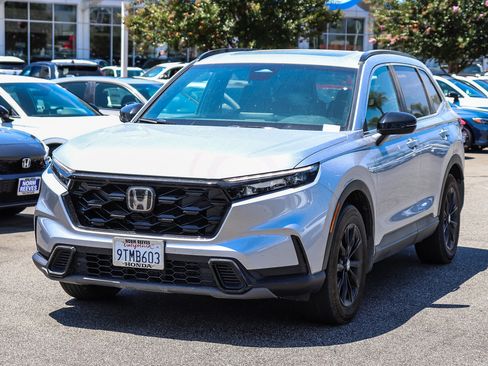 Certified 2025 Honda CR-V Sport image 3