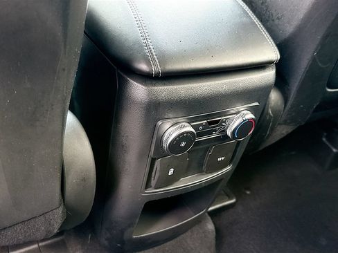 Used 2020 Ford Explorer XLT w/ Equipment Group 202A RWD image 29