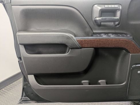 Used 2018 GMC Sierra 1500 SLT AWD/4WD image 8