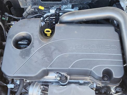 Used 2024 Chevrolet Equinox LT image 14