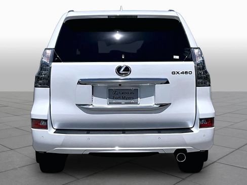 Used 2020 Lexus GX 460 Luxury w/ Accessory Package AWD/4WD image 5