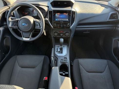 Used 2017 Subaru Impreza 2.0i Premium image 8