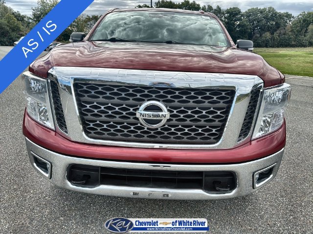 Used 2017 Nissan Titan SV AWD/4WD image 32