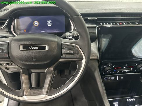 Used 2023 Jeep Grand Cherokee L Limited AWD/4WD image 22