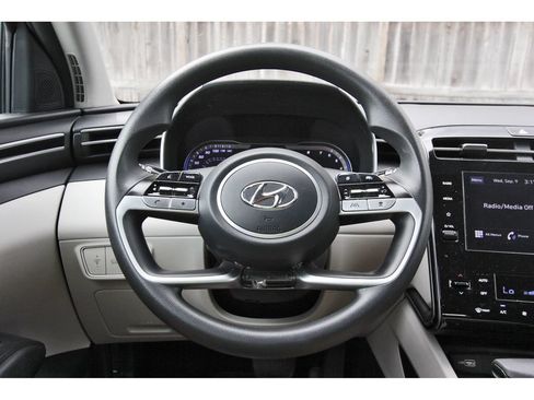 Certified 2024 Hyundai Tucson SEL FWD image 16