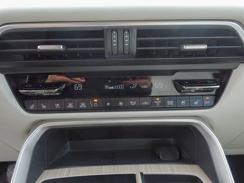 Used 2024 MAZDA CX-90 Plug-In Hybrid w/ Premium Plus AWD/4WD image 26
