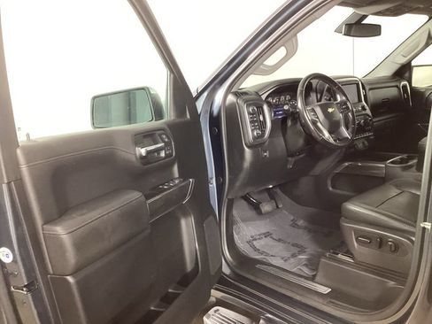 Used 2019 Chevrolet Silverado 1500 LTZ w/ LTZ Plus Package AWD/4WD image 10