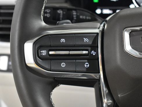 Used 2025 GMC Acadia Denali w/ Super Cruise Package AWD/4WD image 14