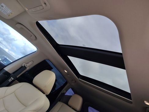 Used 2020 Nissan Murano SV w/ Premium Package FWD image 19
