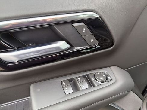 New 2026 Chevrolet Suburban LS w/ LPO, Dark Essentials Package image 29