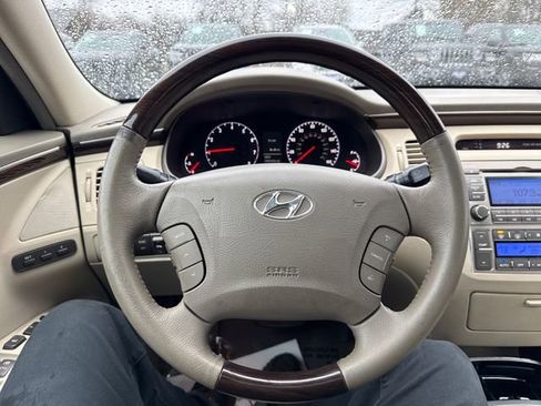 Used 2009 Hyundai Azera Limited w/ Ultimate Pkg 3 FWD image 17
