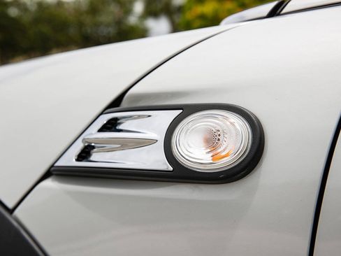 Used 2012 MINI Cooper John Cooper Works w/ Technology Pkg FWD image 30