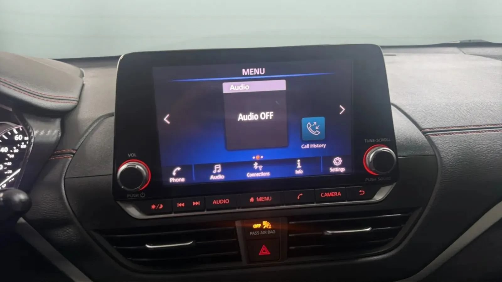 Used 2022 Nissan Altima 2.5 SR w/ Midnight Edition Package FWD image 13
