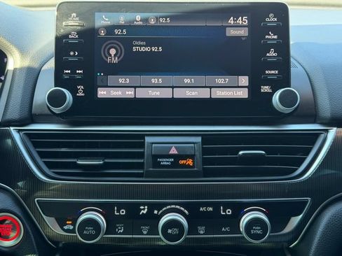 Used 2018 Honda Accord Sport image 14