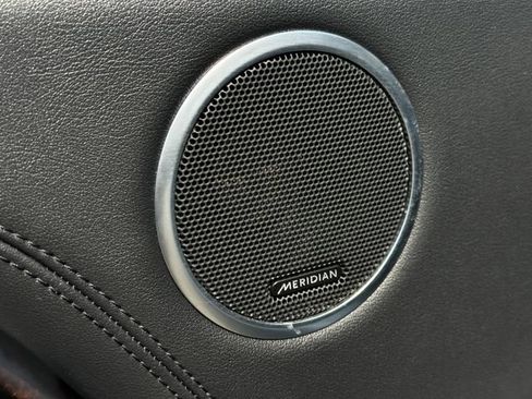 Used 2020 Land Rover Range Rover HSE image 15