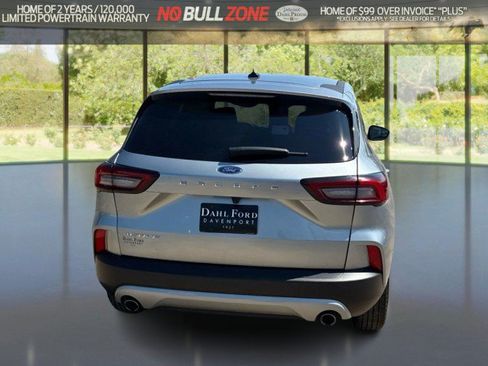 Certified 2024 Ford Escape Active w/ Cold Weather Package FWD image 4