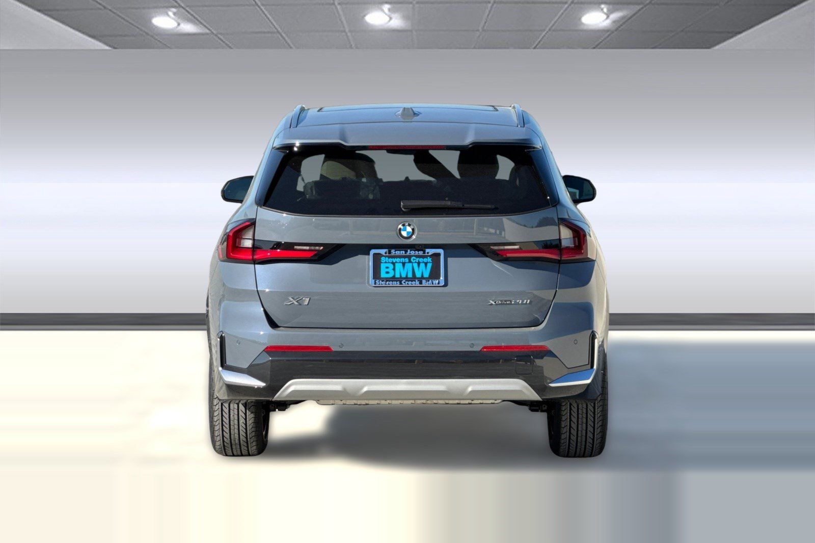 Used 2026 BMW X1 xDrive28i w/ Technology Package AWD/4WD image 9