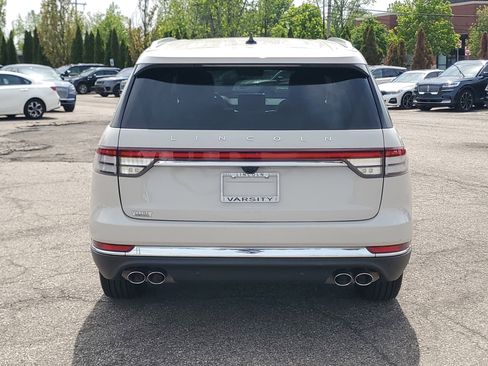 Used 2023 Lincoln Aviator Reserve w/ Elements Package Plus AWD/4WD image 5