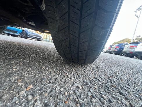 Used 2016 Subaru Outback 2.5i Premium image 16