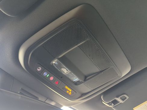 Used 2026 Chevrolet Equinox EV LT image 19