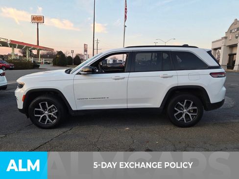Used 2024 Jeep Grand Cherokee Limited AWD/4WD image 3