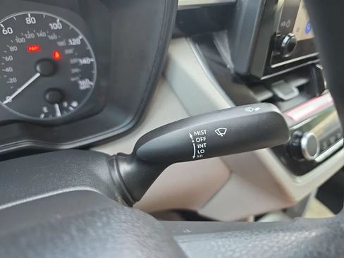 Used 2024 Toyota Corolla Cross L FWD image 20