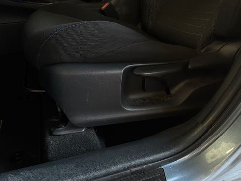 Used 2024 Toyota Corolla Cross AWD Hybrid image 13