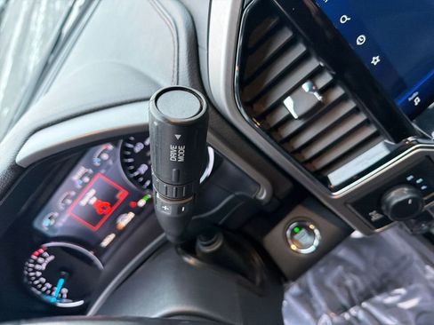 Used 2022 Ford F250 Platinum w/ FX4 Off-Road Package image 24