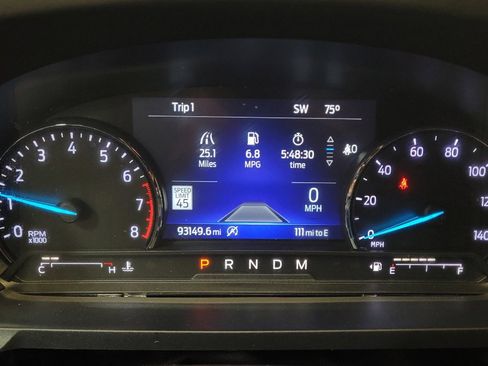 Used 2020 Ford Explorer XLT w/ Equipment Group 202A AWD/4WD image 23