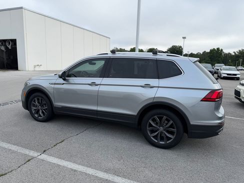 Used 2022 Volkswagen Tiguan SE FWD image 10
