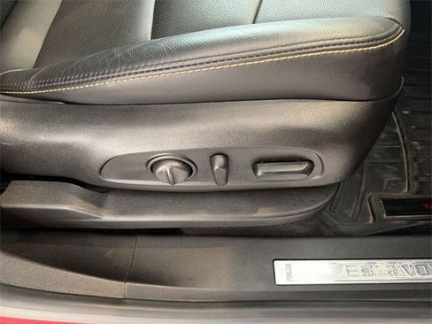 Used 2019 Chevrolet Equinox Premier image 19