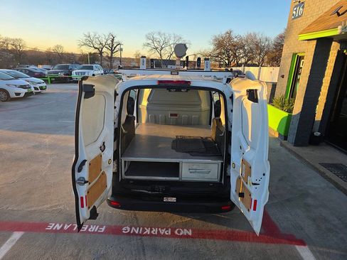 Used 2014 Ford Transit Connect XL image 31