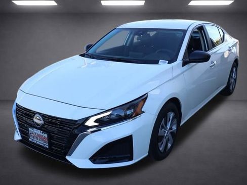 New 2025 Nissan Altima 2.5 S image 8