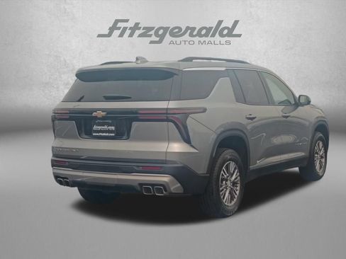 Used 2026 Chevrolet Traverse LT AWD/4WD image 7