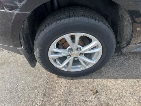 Used 2017 Chevrolet Equinox LT image 24