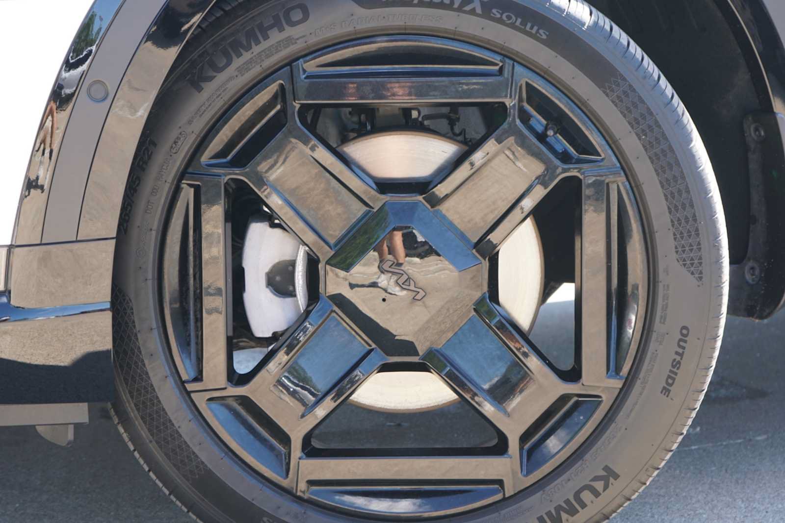 Used 2027 Kia Telluride SX Prestige X-Line AWD/4WD image 2