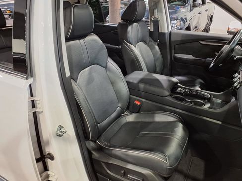 Used 2023 Honda Pilot Elite image 21