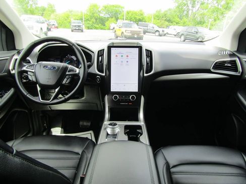 Used 2024 Ford Edge SEL w/ Convenience Package AWD/4WD image 16