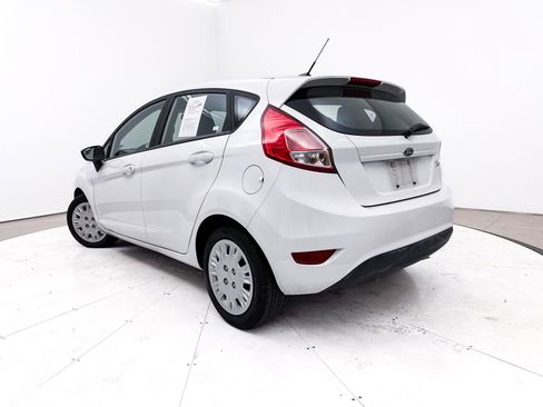 Used 2017 Ford Fiesta S image 2