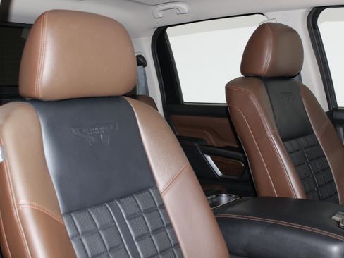 Used 2018 Nissan Titan Platinum Reserve w/ Platinum Utility Package image 38