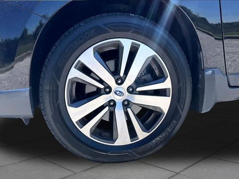 Used 2018 Subaru Outback 2.5i Limited AWD/4WD image 11