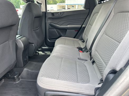 Used 2022 Ford Escape SE FWD image 21