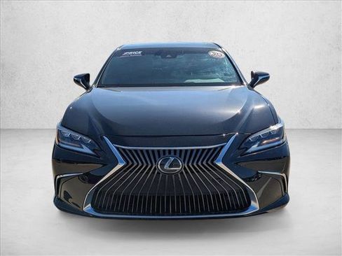 Used 2020 Lexus ES 350 w/ Luxury Package image 2