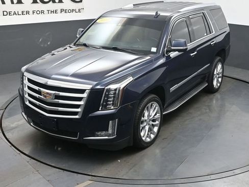 Used 2020 Cadillac Escalade Luxury AWD/4WD image 46