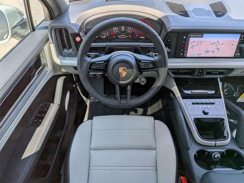 New 2026 Porsche Cayenne image 16