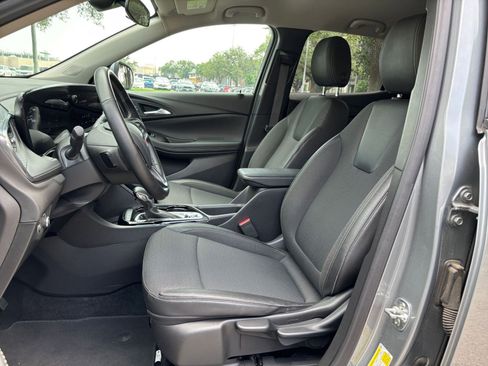 Used 2025 Buick Encore GX Preferred FWD image 22