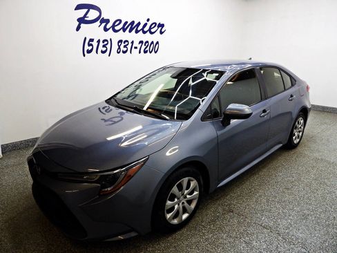 Used 2021 Toyota Corolla LE image 1